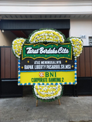 Papan Bunga Duka di Poris Plawad